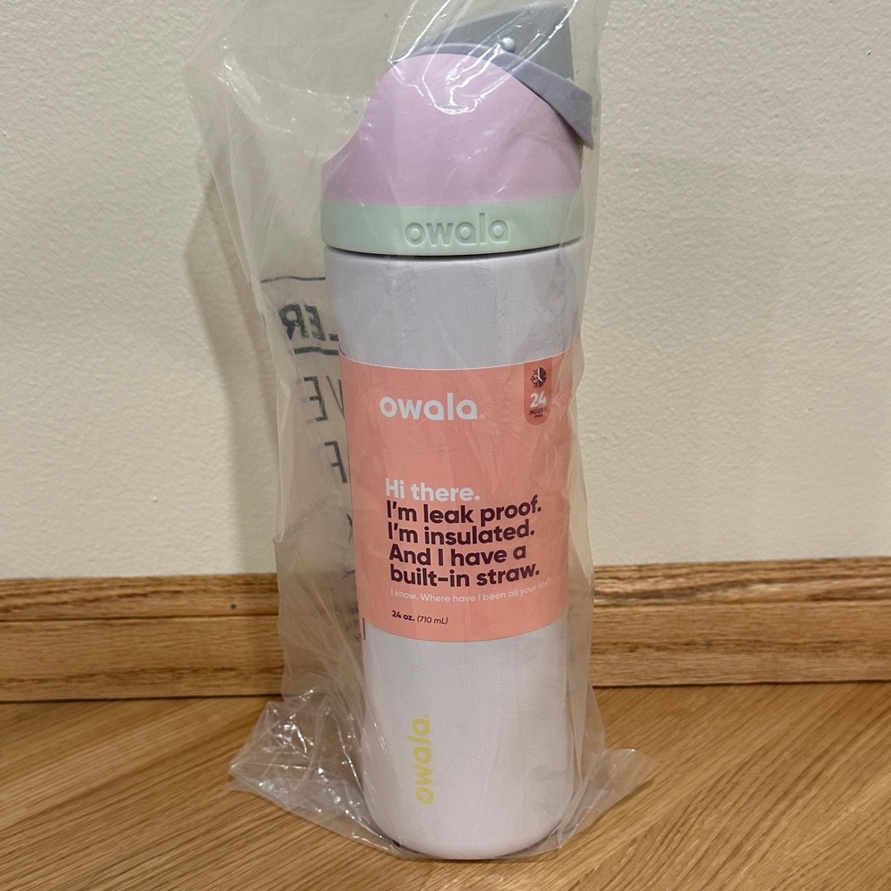 Owala 24oz- Candy Coated